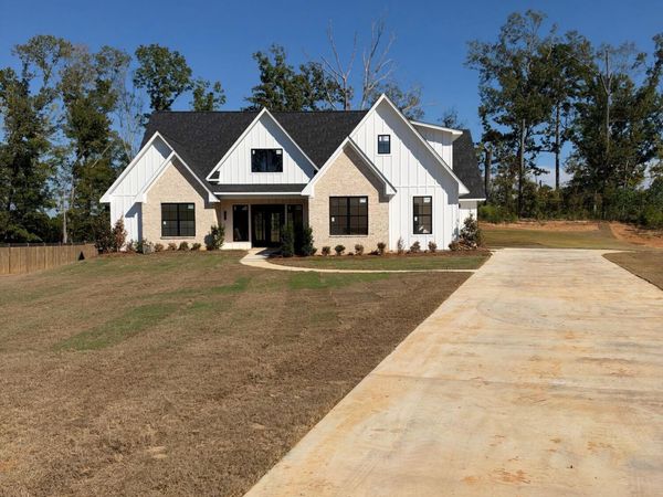 141 Richburg Court, Pearl, MS 39208