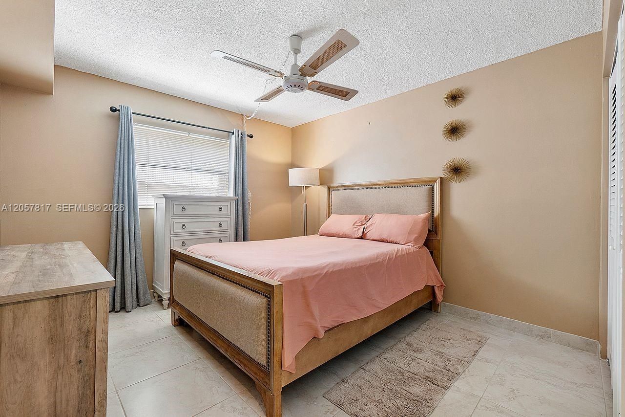 6655 W Broward Blvd , Unit 200, Plantation, FL 33317 Photo