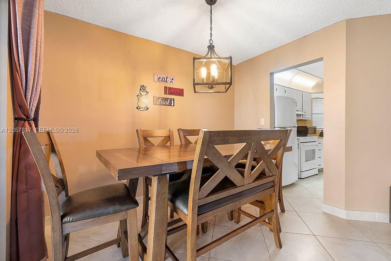 6655 W Broward Blvd , Unit 200, Plantation, FL 33317 Photo