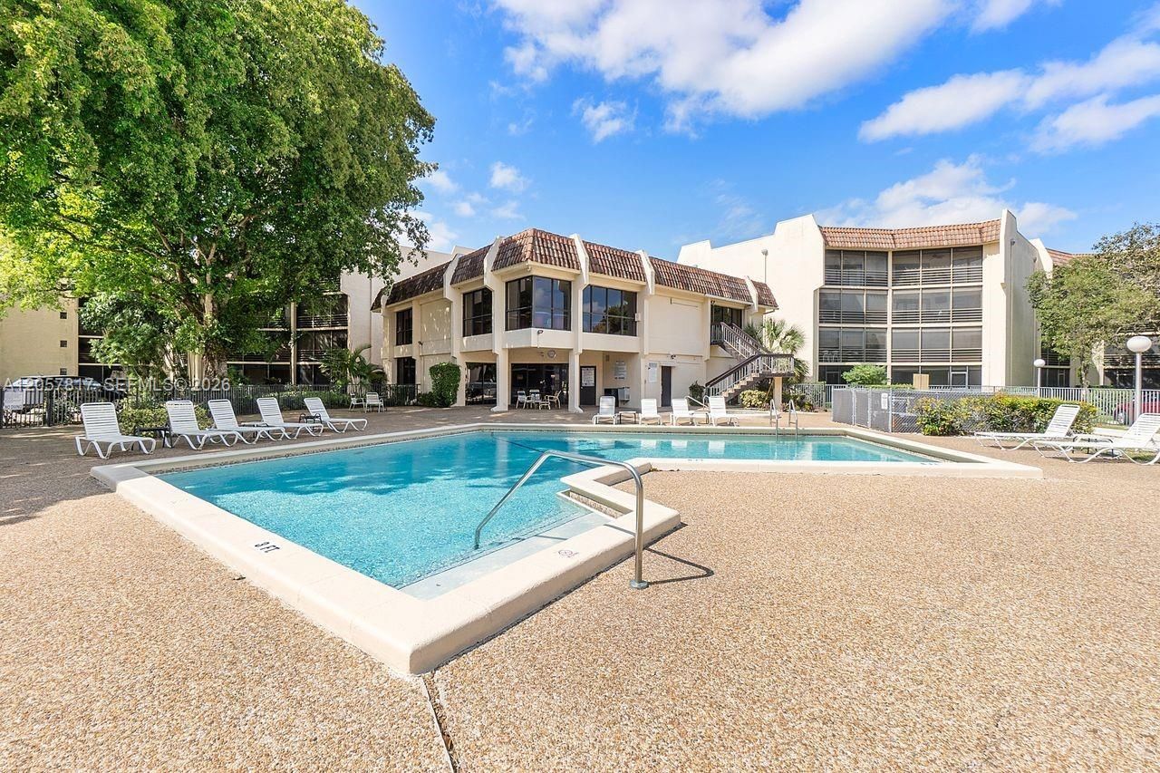 6655 W Broward Blvd , Unit 200, Plantation, FL 33317 Photo