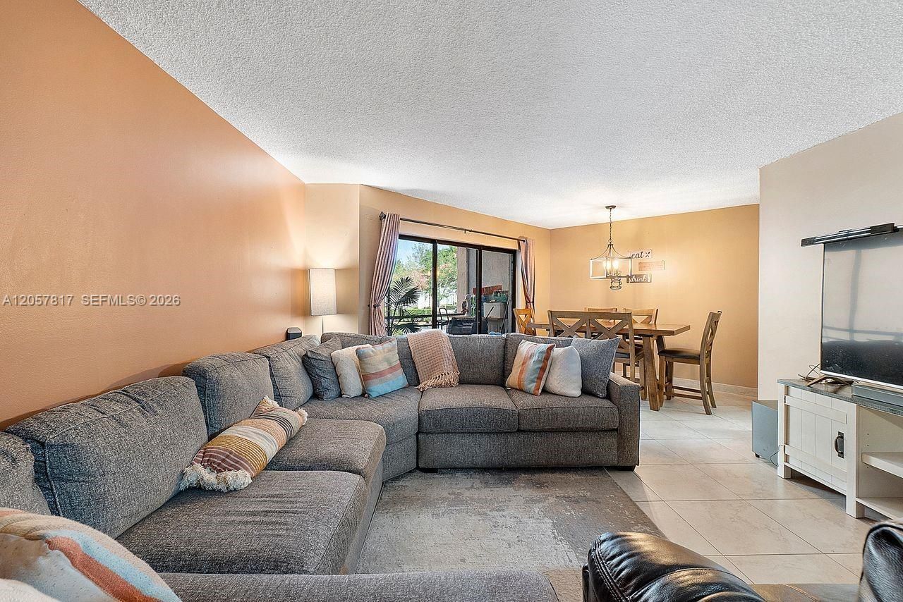 6655 W Broward Blvd , Unit 200, Plantation, FL 33317 Photo