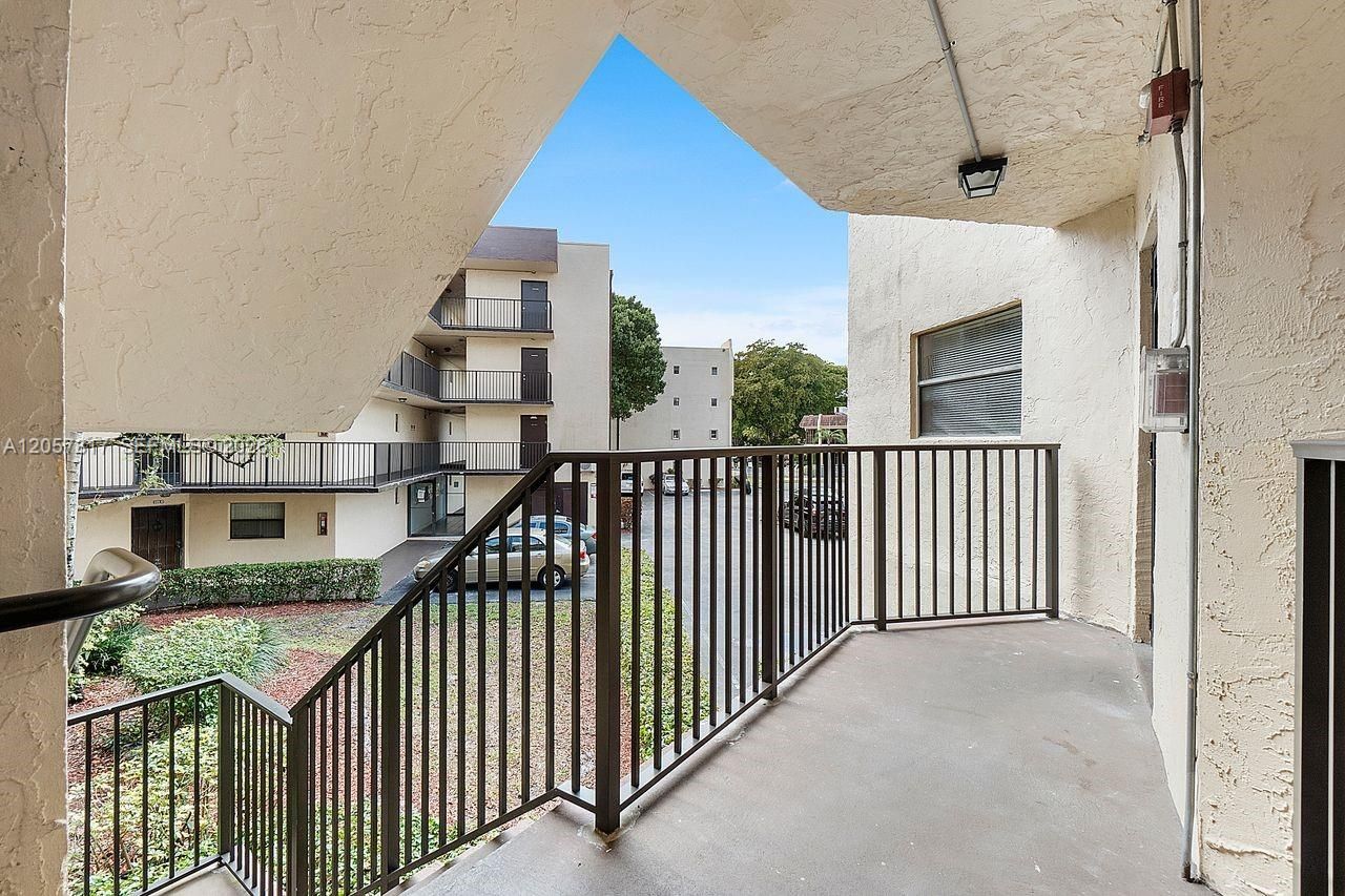 6655 W Broward Blvd , Unit 200, Plantation, FL 33317 Photo