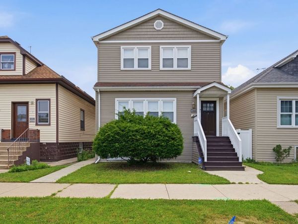 5337 W Barry Avenue , Chicago, IL 60641