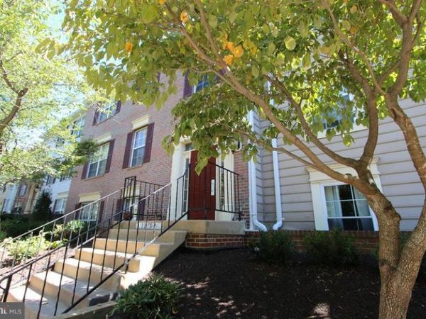 12102 GREEN LEAF COURT, Unit 102, FAIRFAX, VA 22033
