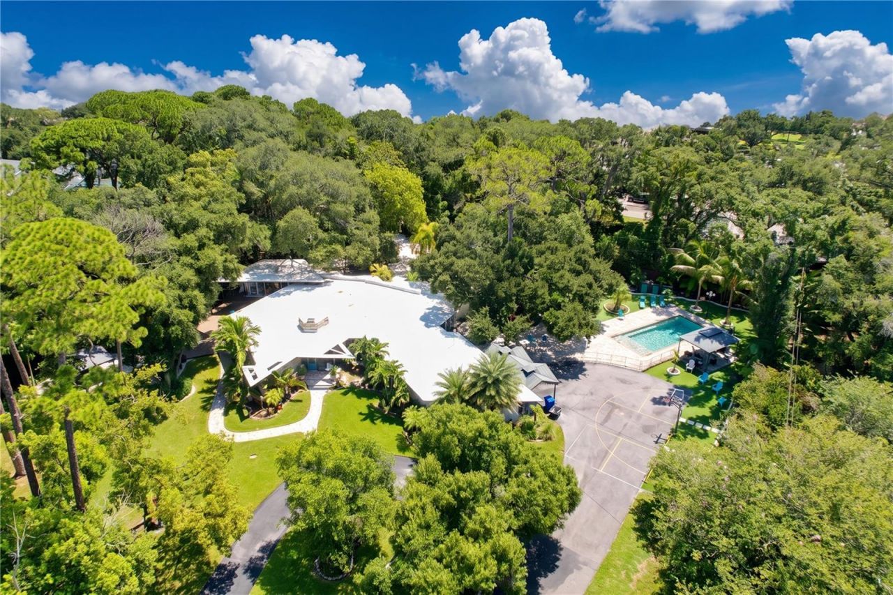 1653 Sunnybrook Lane, Clearwater, FL 33764 Photo