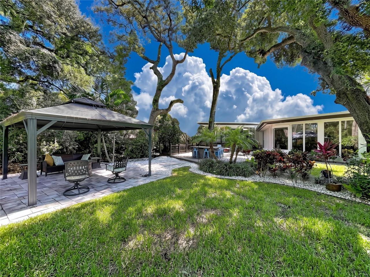 1653 Sunnybrook Lane, Clearwater, FL 33764 Photo