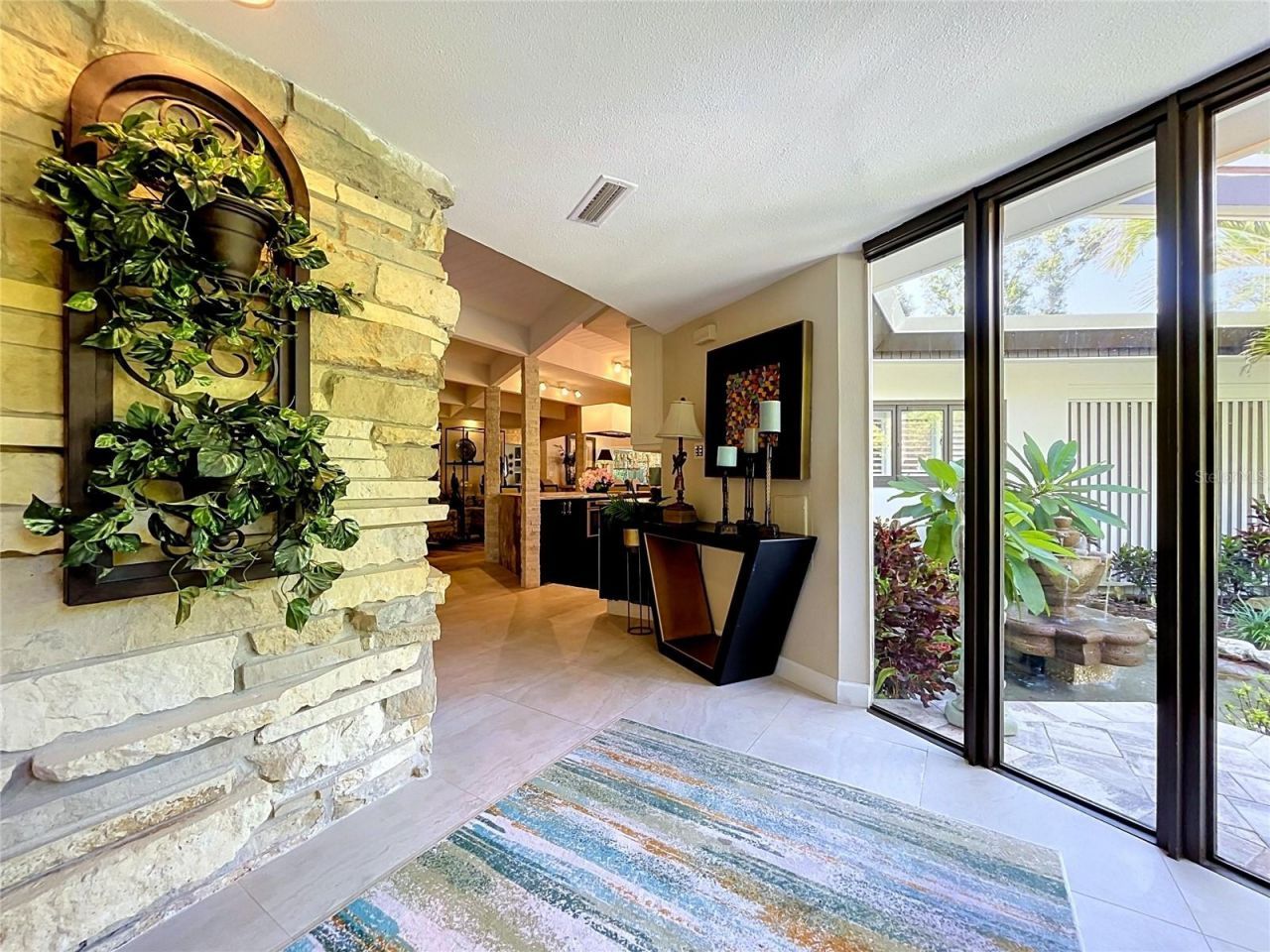 1653 Sunnybrook Lane, Clearwater, FL 33764 Photo