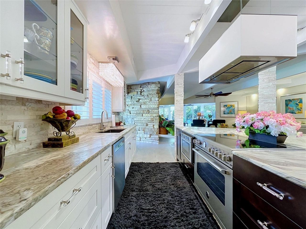 1653 Sunnybrook Lane, Clearwater, FL 33764 Photo