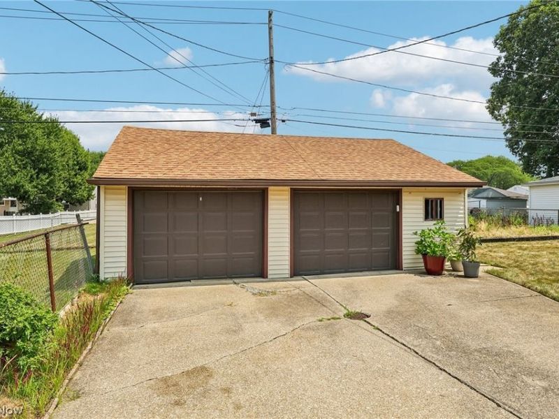 7329 Beresford Avenue, Parma, OH 44130 Photo 47