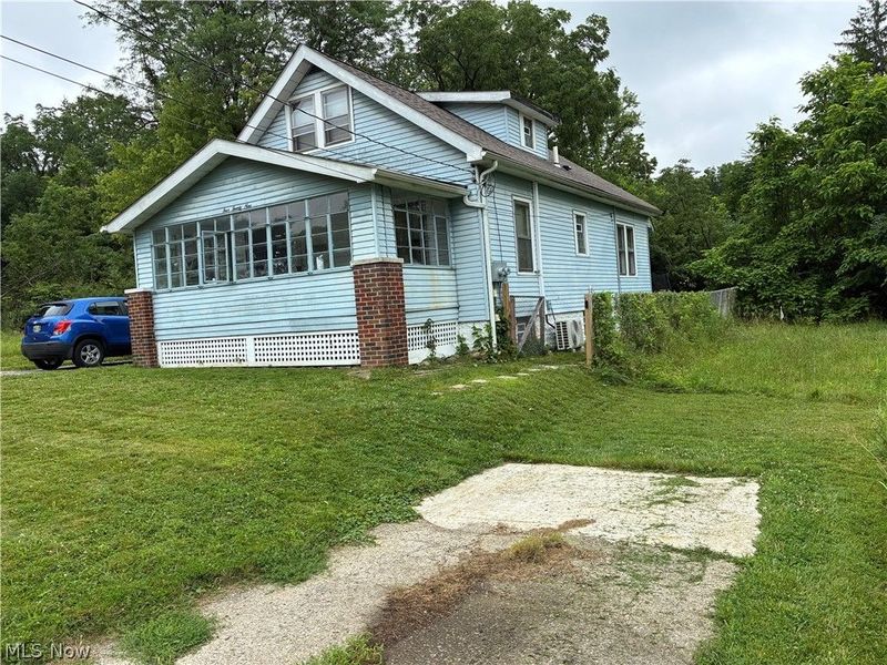 429 W Glenaven Avenue, Youngstown, OH 44511 Photo 2