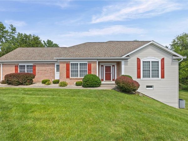 47 Granite Drive , Penfield, NY 14526
