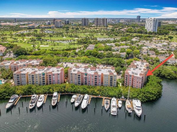19999 E Country Club Dr , Unit 1404, Aventura, FL 33180