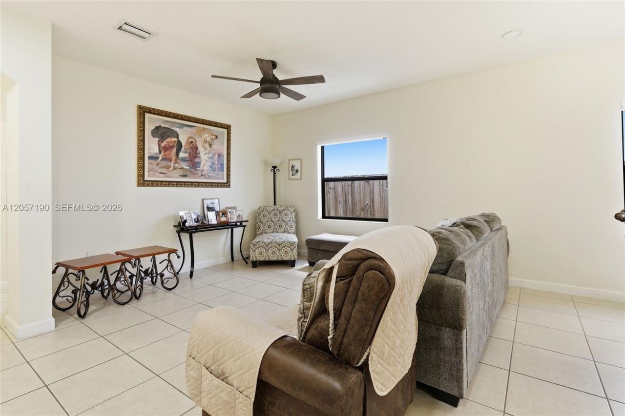 15585 SW 176th Ter , Miami, FL 33187 Photo