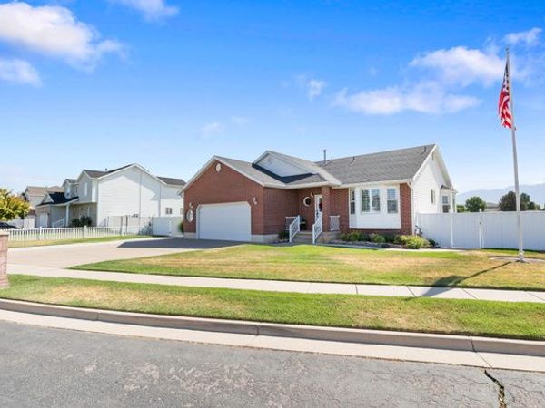 1457 S 2600 W, Syracuse, UT 84075