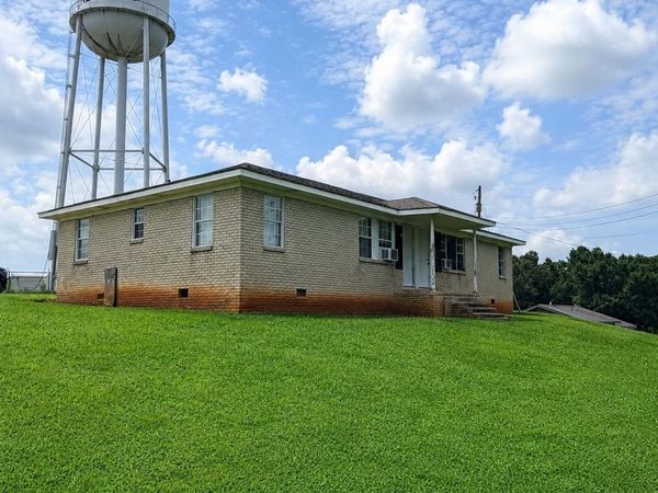 631 2nd Ave, Hackleburg, AL 35564