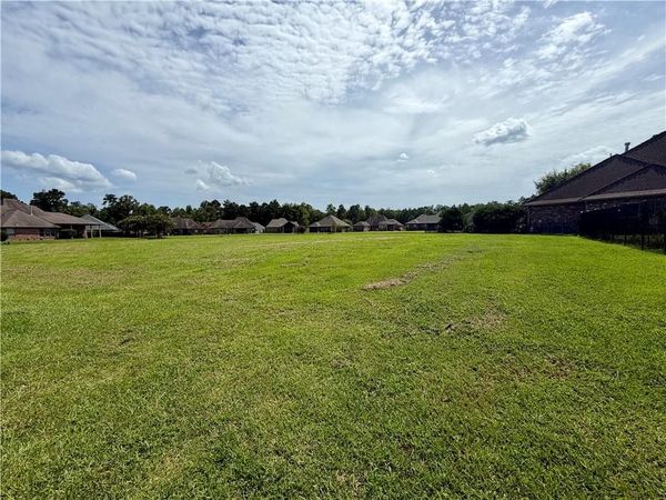 LAKE BIENVILLE Court , Ponchatoula, LA 70454
