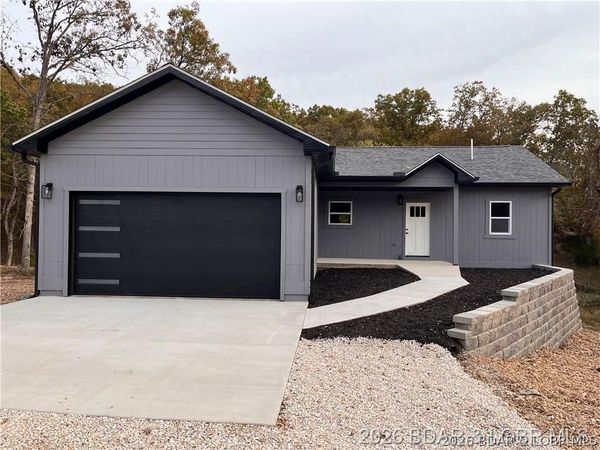 106 Mayerling Drive, Laurie, MO 65037