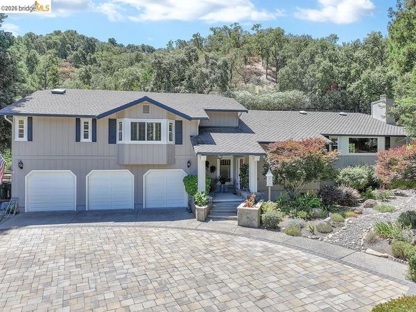2090 Pebble Dr , Alamo, CA 94507