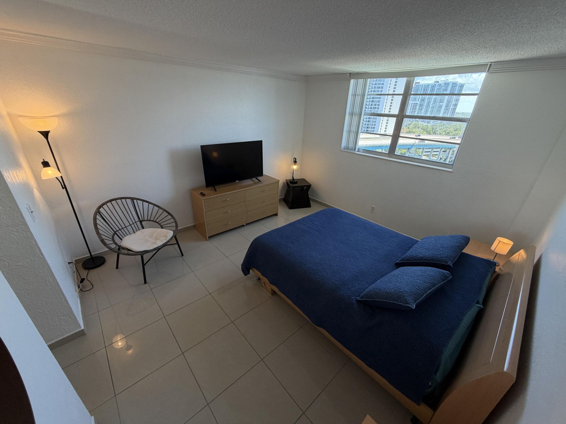 19390 Collins Avenue, Unit 1405, Sunny Isles Beach, FL 33160 Photo