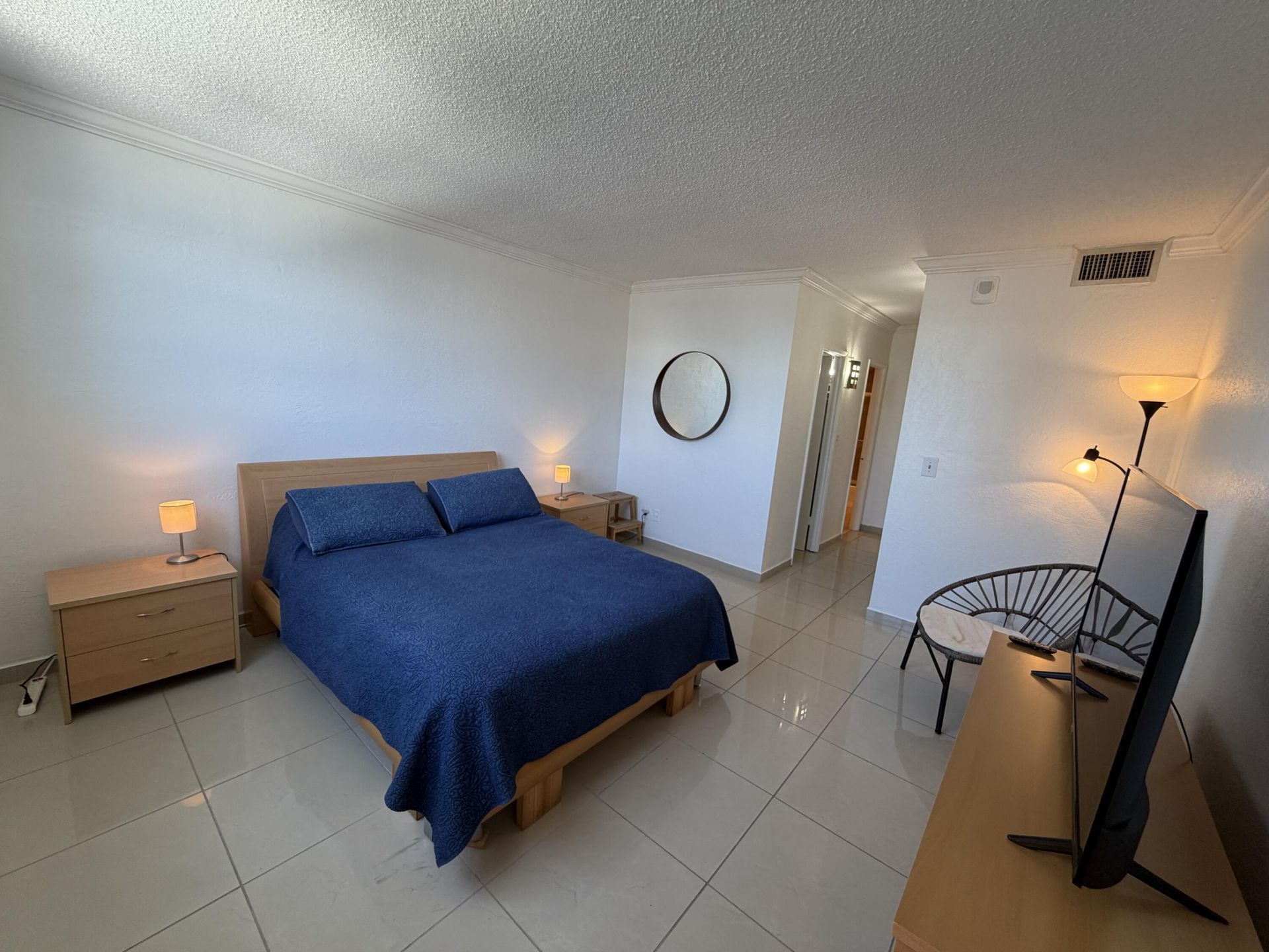19390 Collins Avenue, Unit 1405, Sunny Isles Beach, FL 33160 Photo