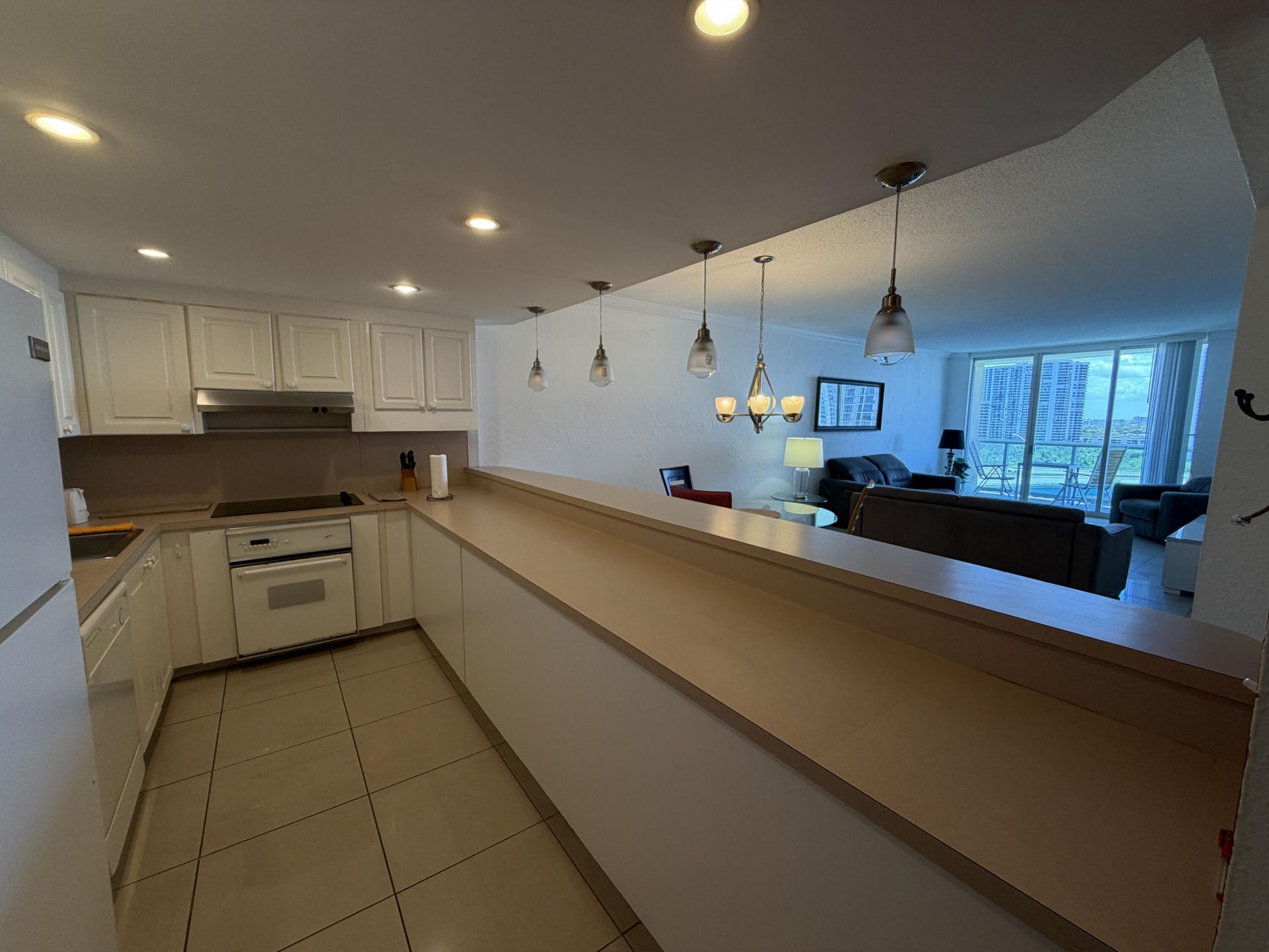 19390 Collins Avenue, Unit 1405, Sunny Isles Beach, FL 33160 Photo