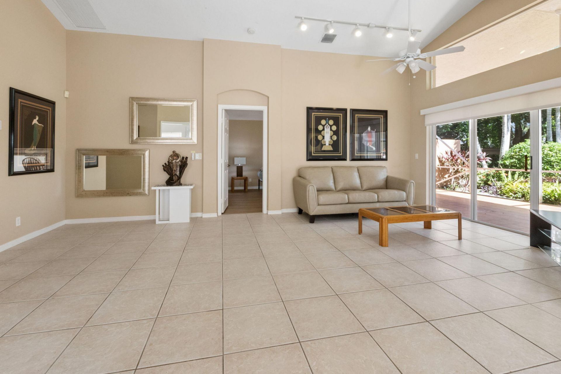 6833 Viale Elizabeth, Delray Beach, FL 33446 Photo