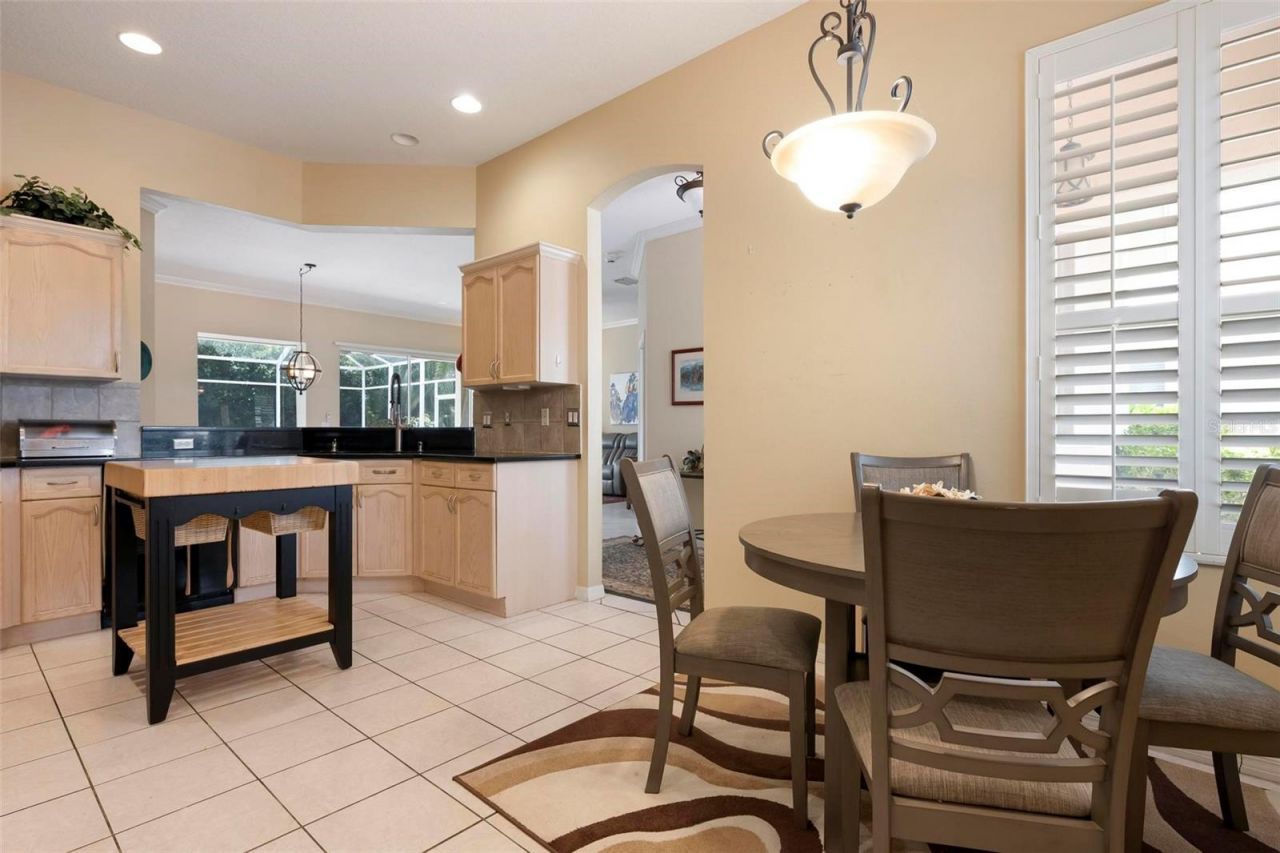6852 Sagebrush Circle, Sarasota, FL 34243 Photo