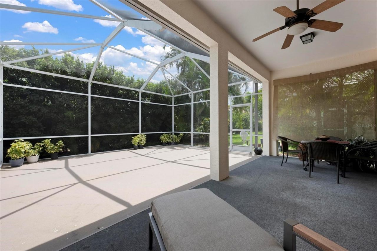 6852 Sagebrush Circle, Sarasota, FL 34243 Photo
