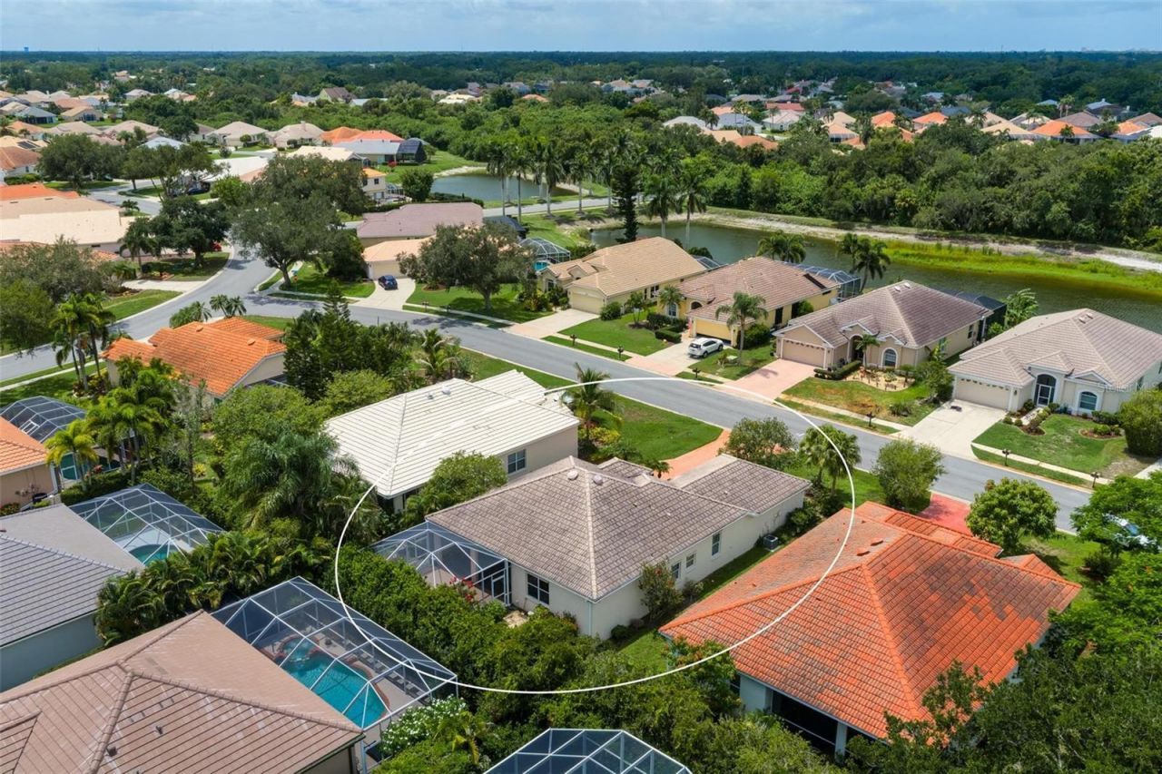 6852 Sagebrush Circle, Sarasota, FL 34243 Photo