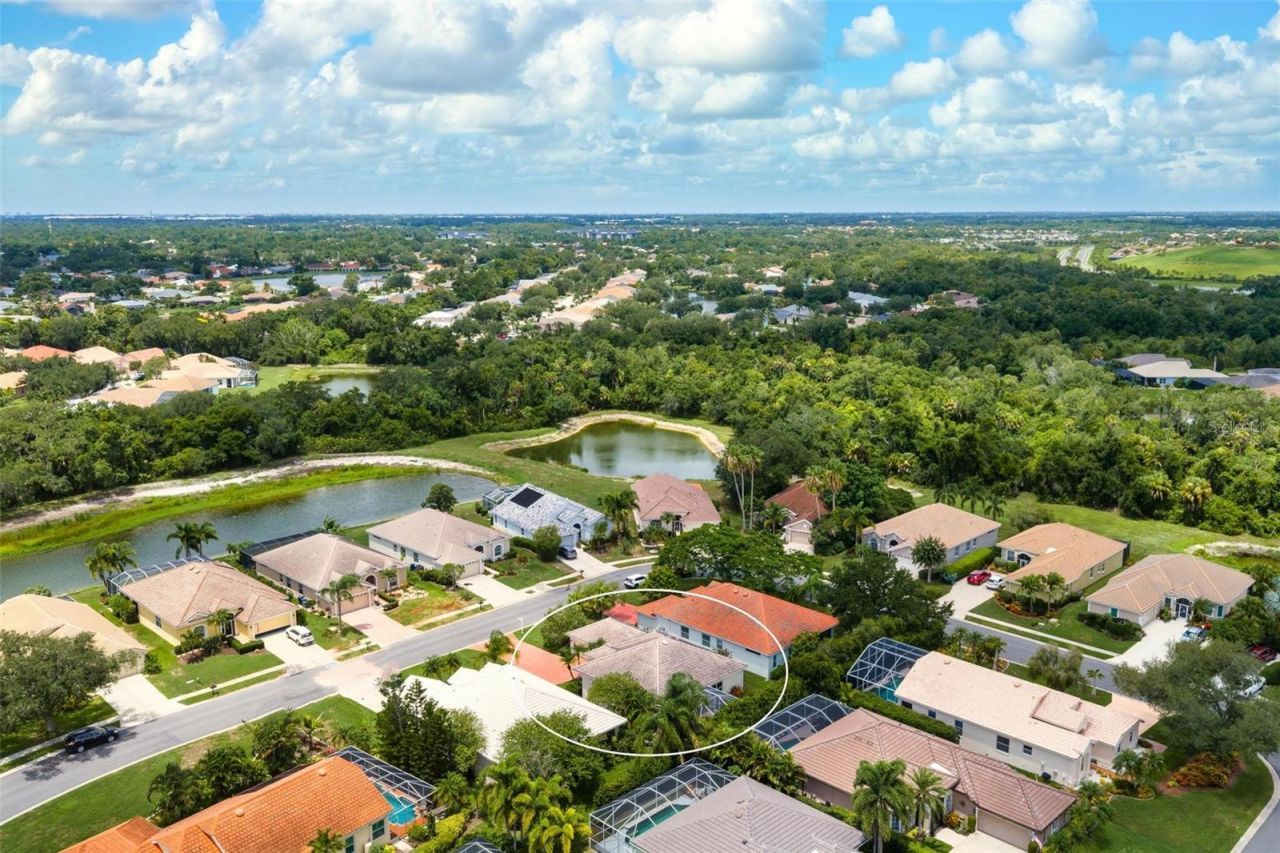 6852 Sagebrush Circle, Sarasota, FL 34243 Photo