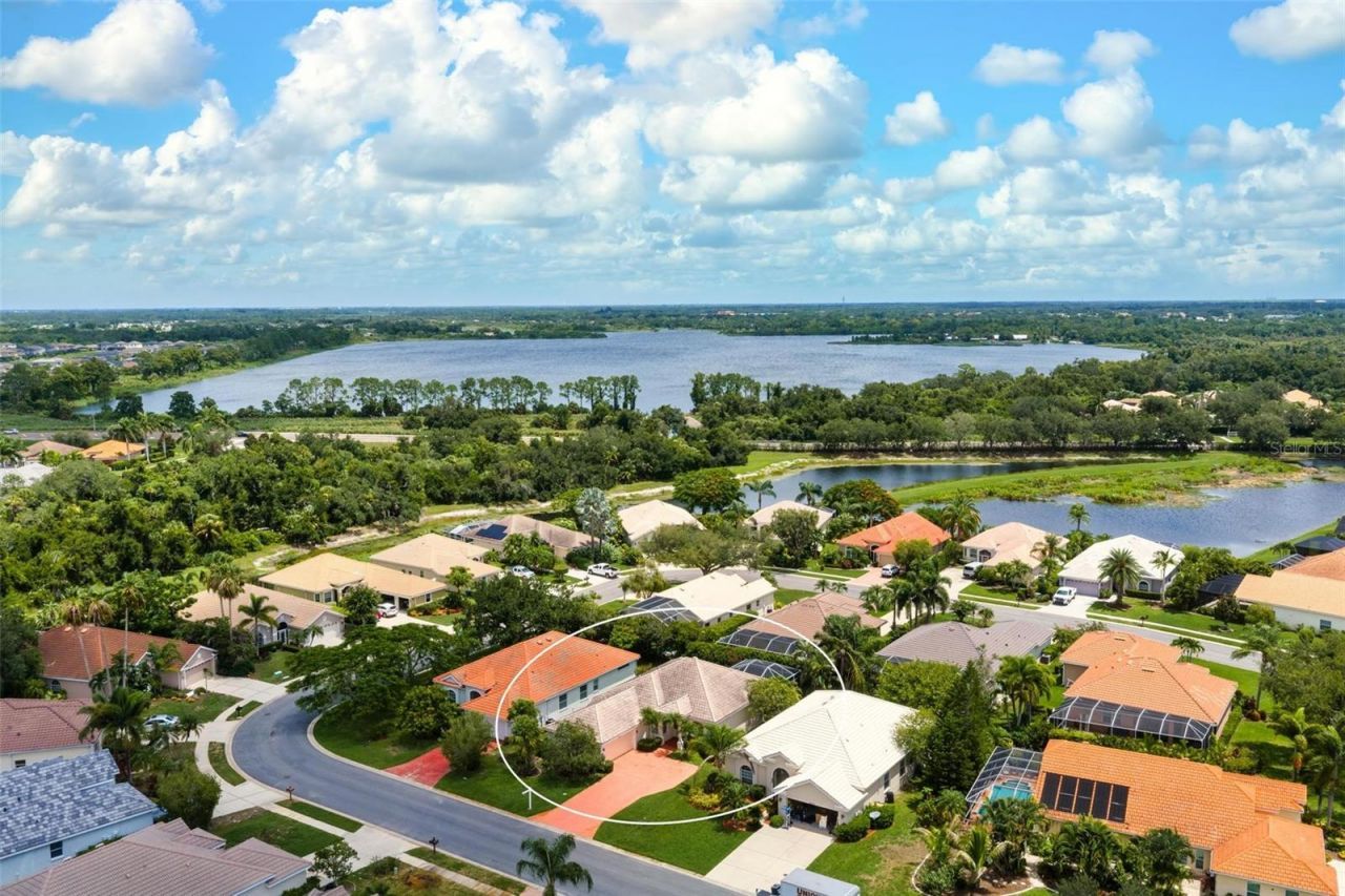 6852 Sagebrush Circle, Sarasota, FL 34243 Photo