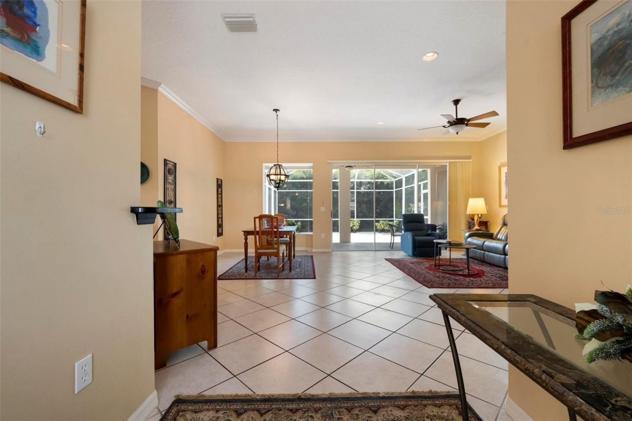 6852 Sagebrush Circle, Sarasota, FL 34243 Photo