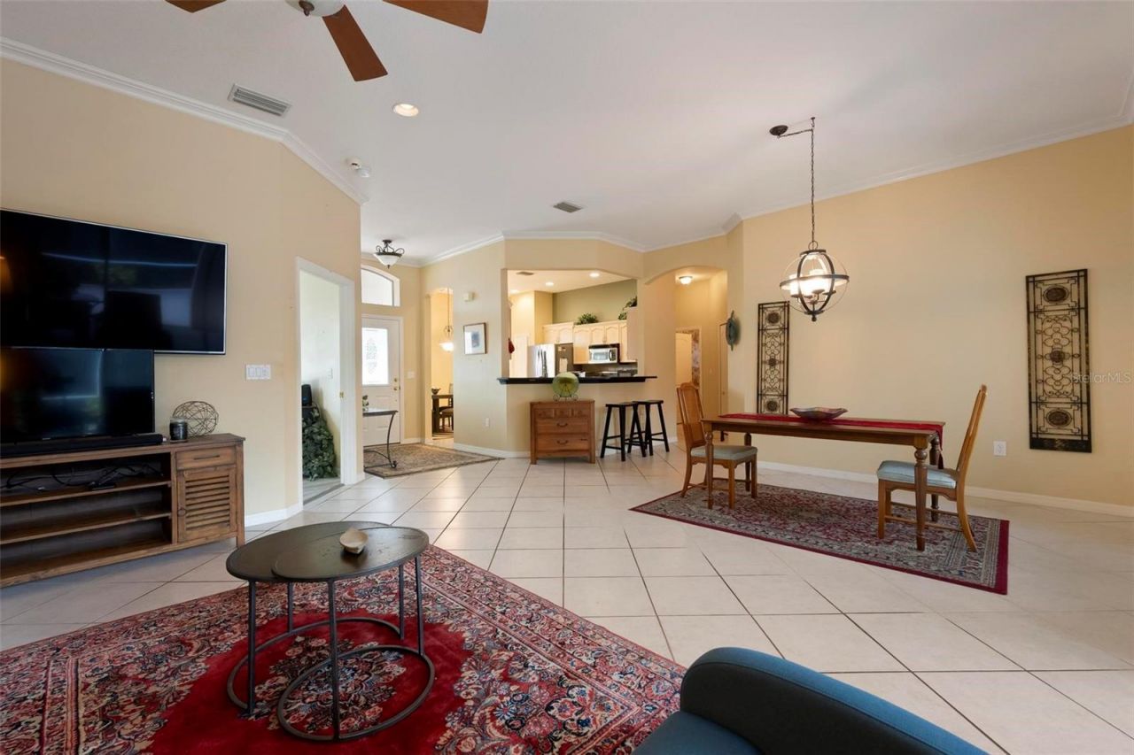 6852 Sagebrush Circle, Sarasota, FL 34243 Photo