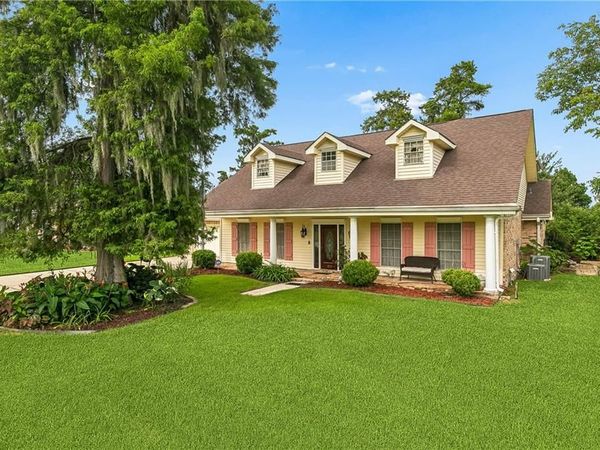 80 BELLE HELENE Drive, Destrehan, LA 70047