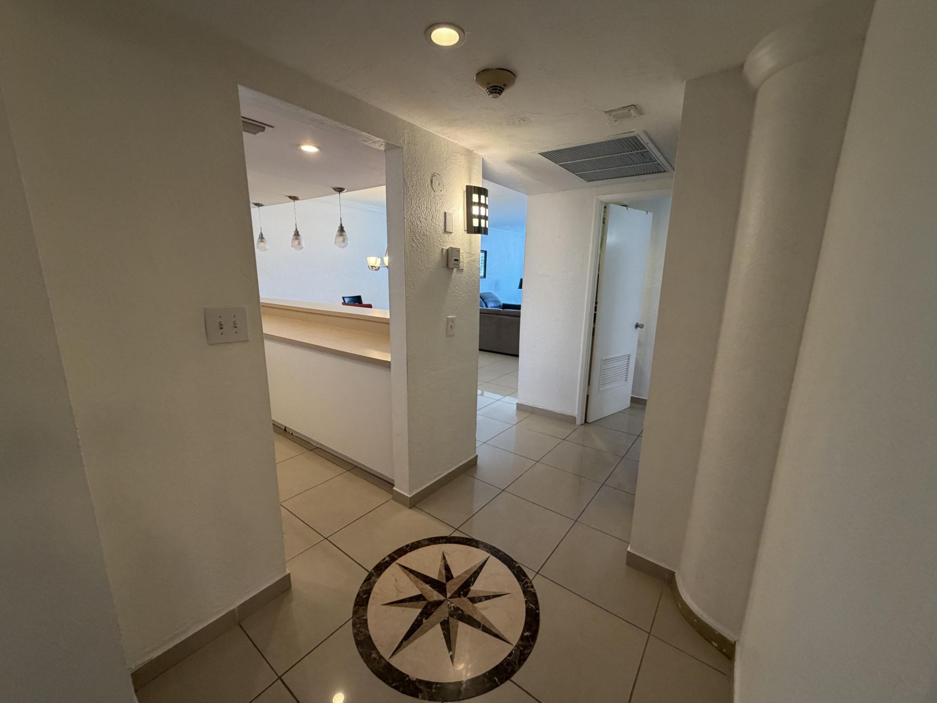 19390 Collins Avenue, Unit 1405, Sunny Isles Beach, FL 33160 Photo