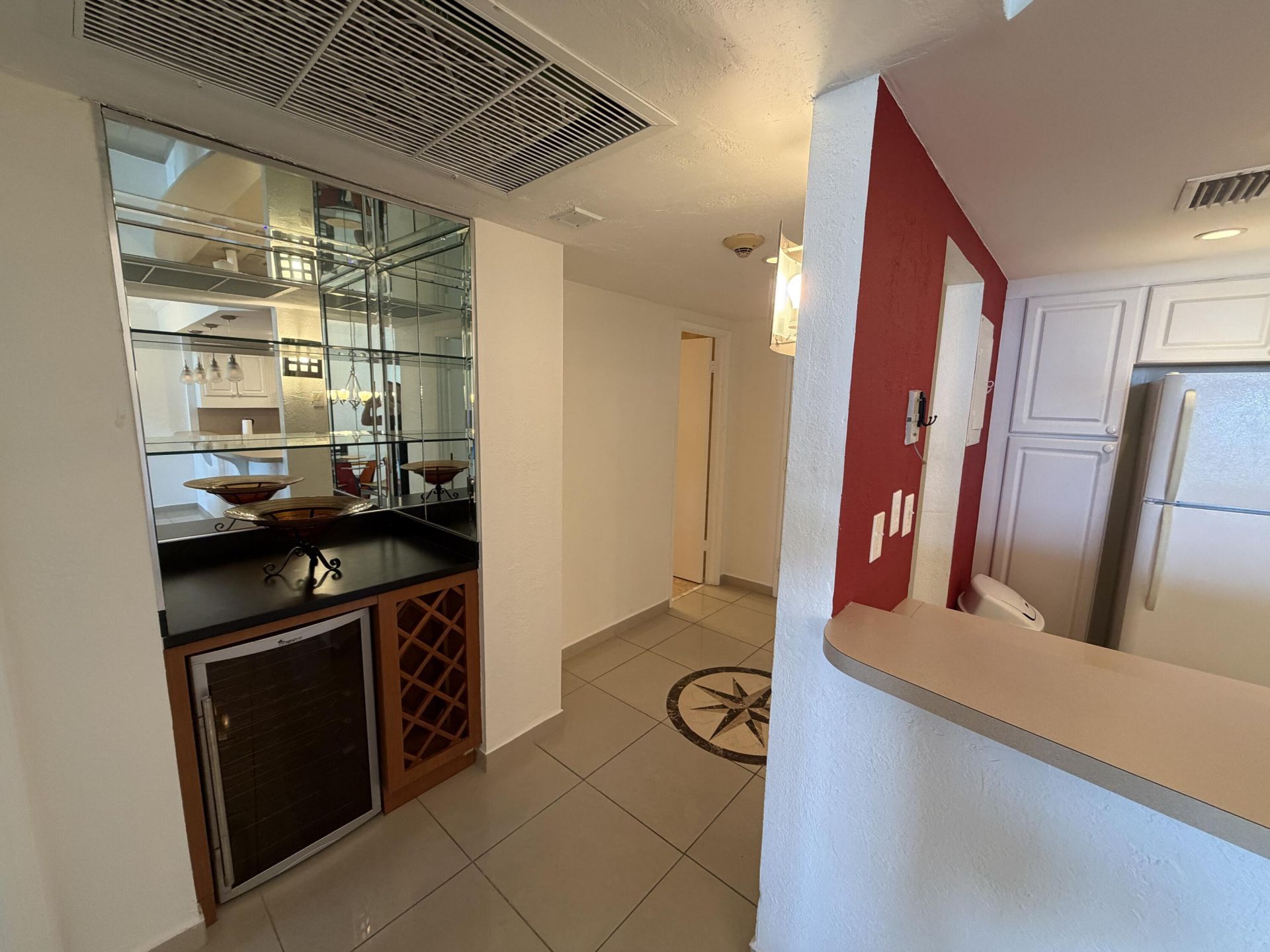 19390 Collins Avenue, Unit 1405, Sunny Isles Beach, FL 33160 Photo