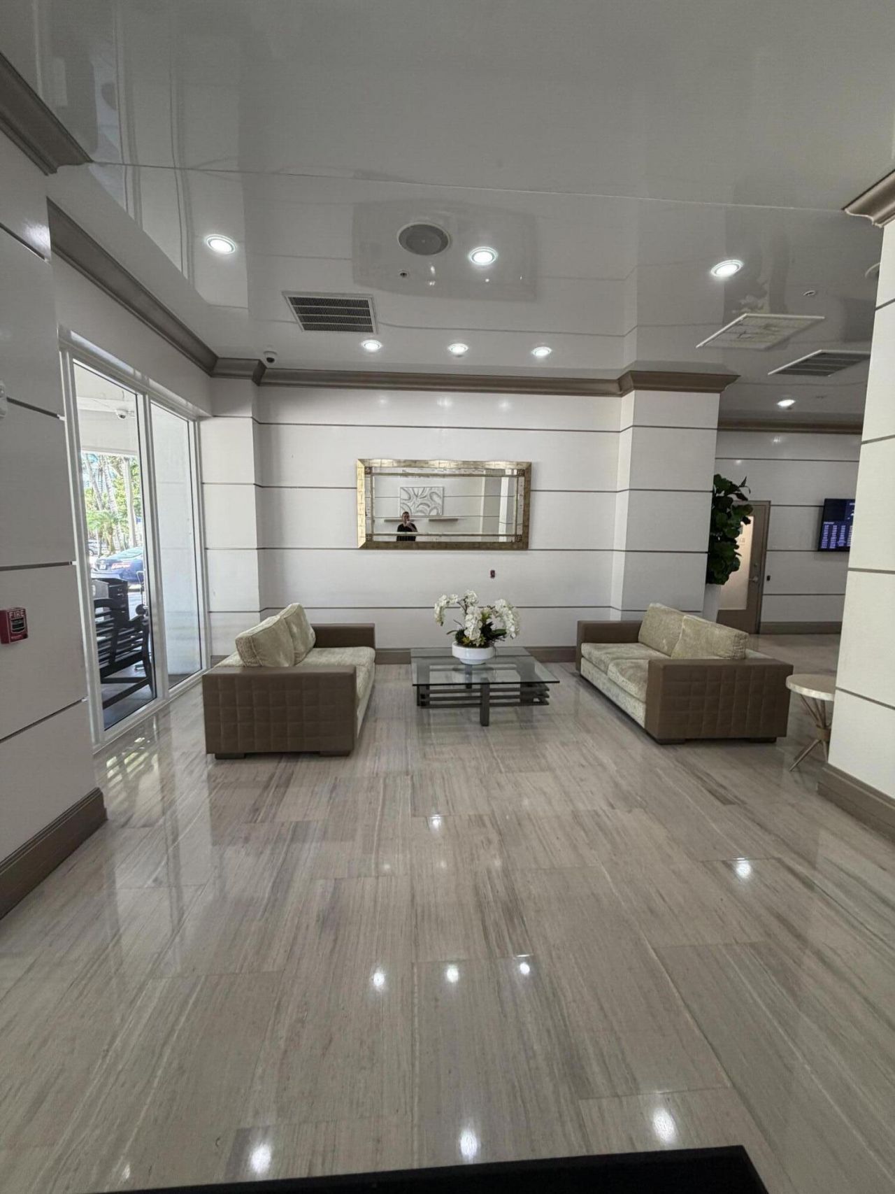 19390 Collins Avenue, Unit 1405, Sunny Isles Beach, FL 33160 Photo