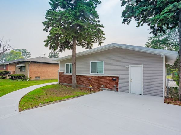 14448 Peoria Street , Harvey, IL 60426