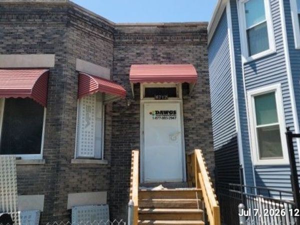 6712 S Eberhart Avenue , Chicago, IL 60637