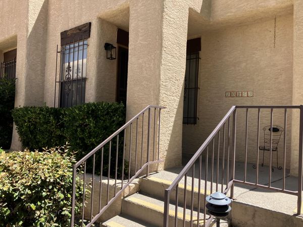 10253 Las Casitas Court NE, Albuquerque, NM 87111