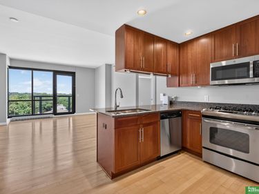 3201 Dodge Court, Unit 5607, Omaha, NE 68131