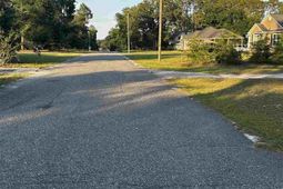 1520 Harley Cir photo 4