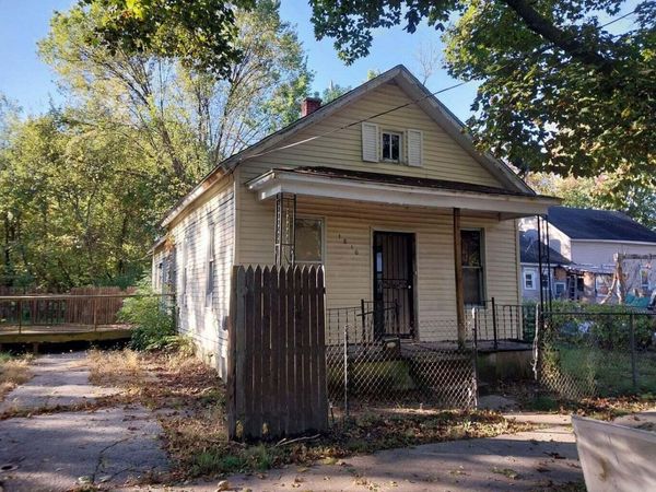 1810 Carroll Street, Saginaw, MI 48601