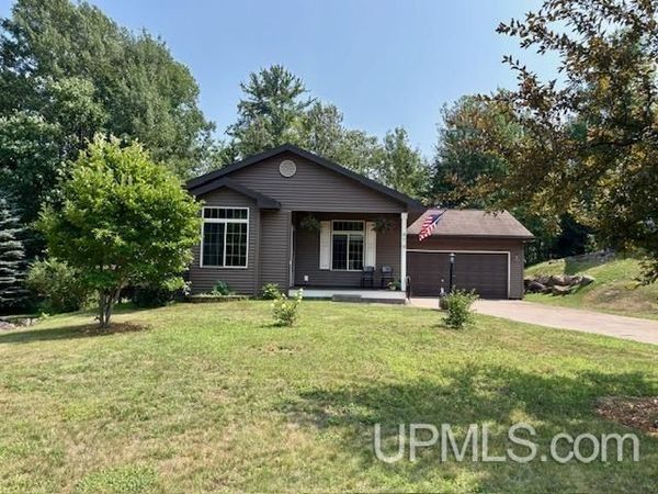 479 Stone Quarry Road, Marquette, MI 49855