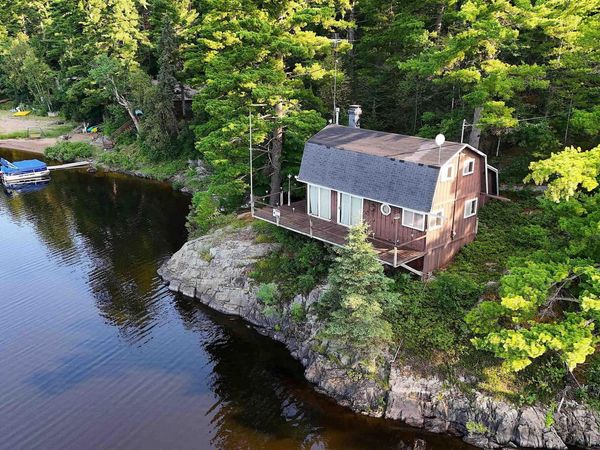 401 N Basin Drive, Ishpeming Twp, MI 49849