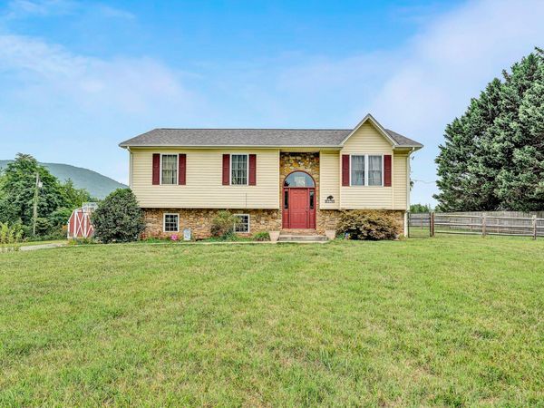 6170 Jubal Early Hwy , Hardy, VA 24101
