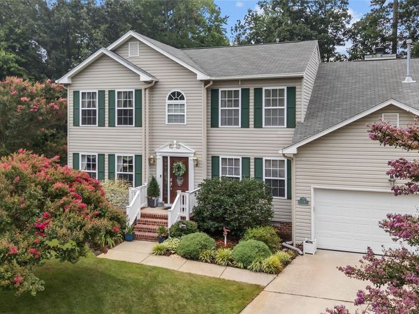 114 Van Curen Court , Yorktown, VA 23693