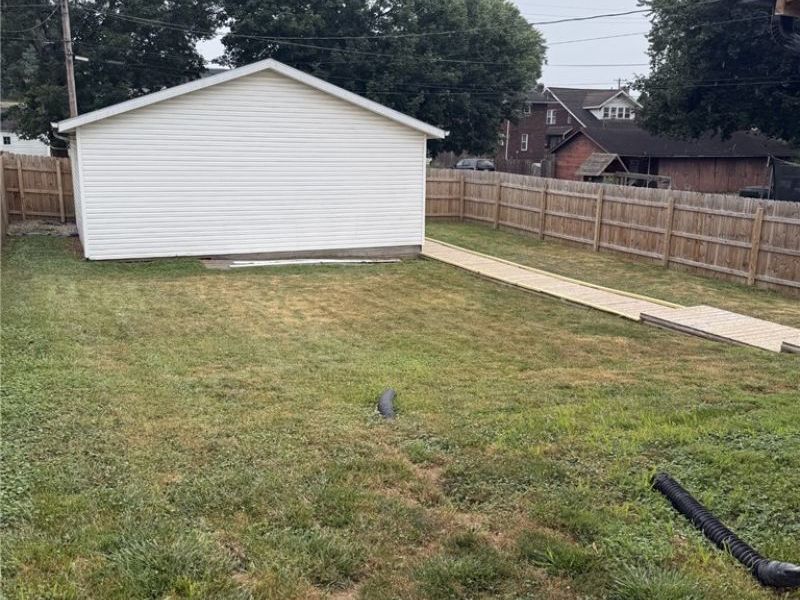 1547 Hay Avenue , Coshocton, OH 43812 Photo 3