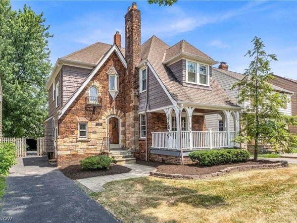 3581 Tullamore Road , University Heights, OH 44118