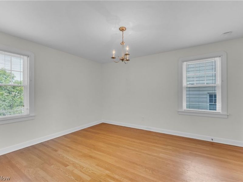 3581 Tullamore Road , University Heights, OH 44118 Photo 18